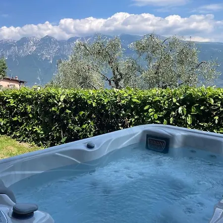 Neu Perlago, Whirlpool & Seeblick * Tignale