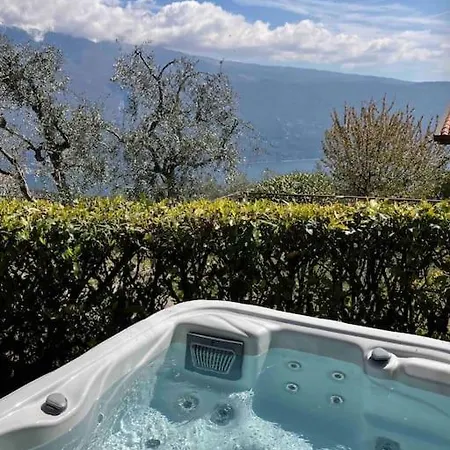 Neu Perlago, Whirlpool & Seeblick Tignale